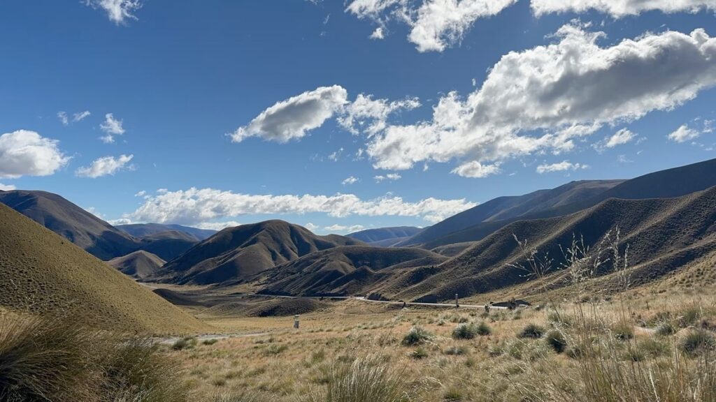 between wanaka and arrowtown